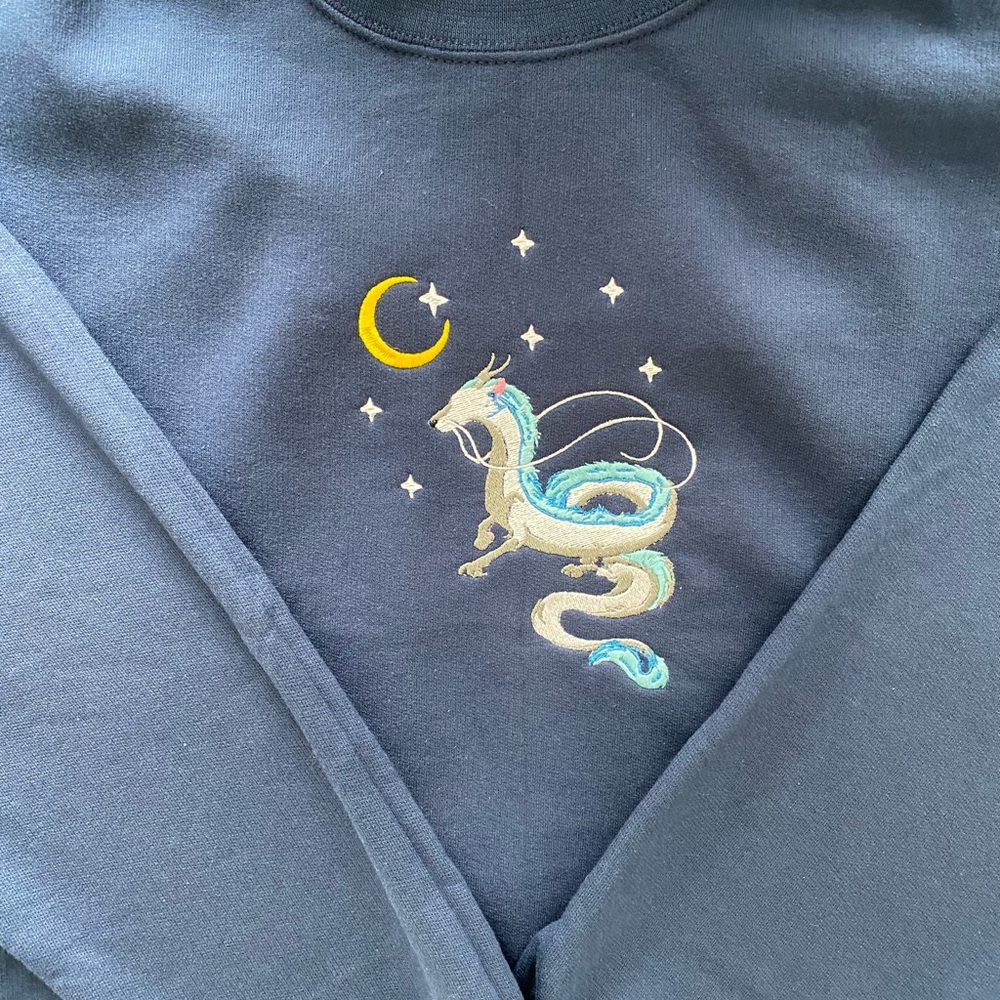 Dragon Embroidered Sweatshirt